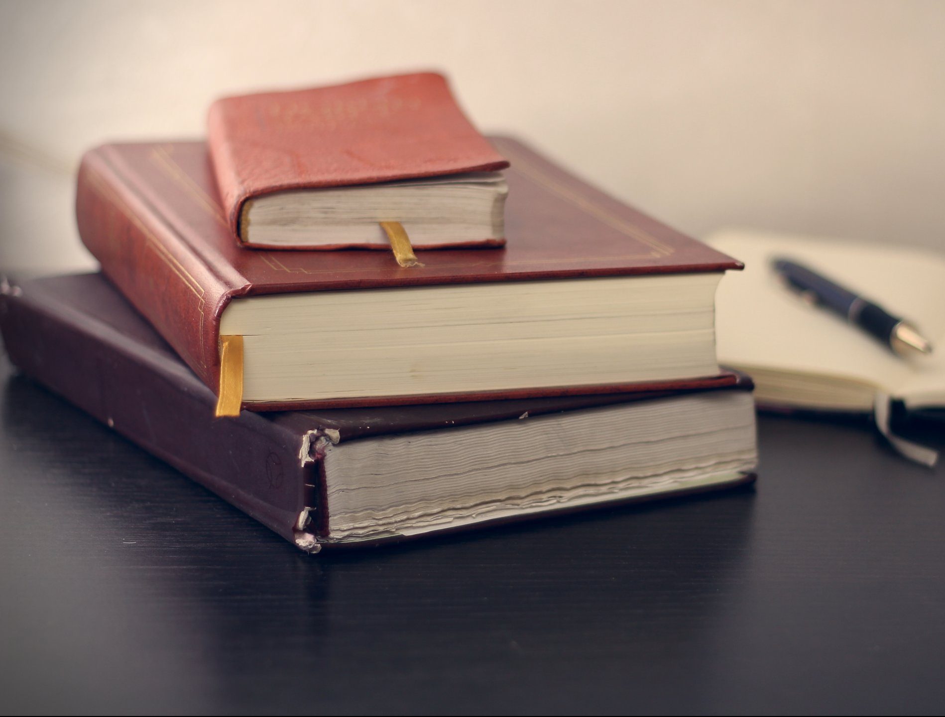 منابع آزمون وکالت, منابع آزمون وکالت 1402, منابع آزمون وکلا, منابع آزمون قوه قضائیه